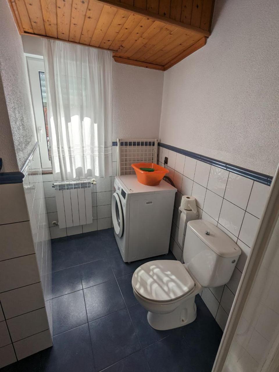 Hotel Vivienda Turistica Vacacional Maricarmen à Arou Extérieur photo